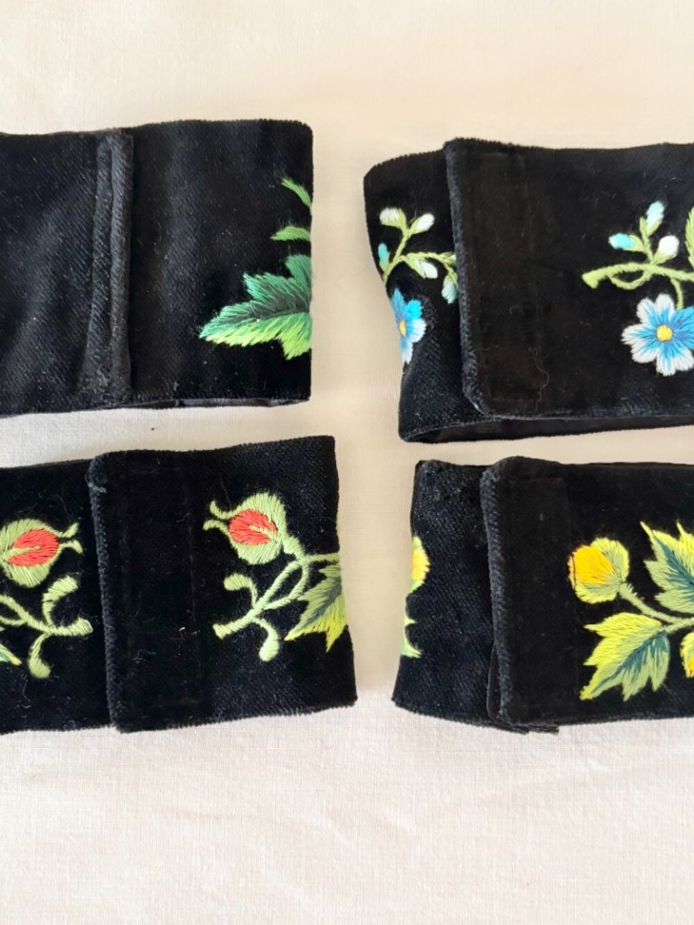 Lowicz Poland Embroidered Floral Folk Cuffs Polish - Picture 5 of 13